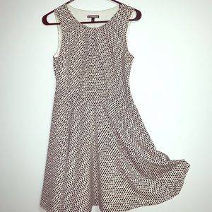 White and black dress EXPRESS SIZE 2